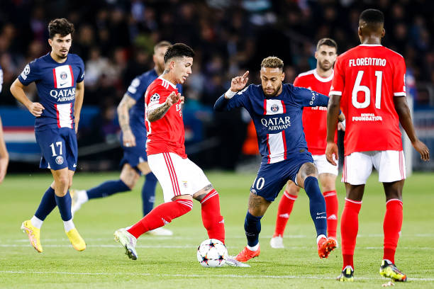 Enzo Fernandez facing Neymar during PSG vs Benfica, illustrating the exposure offered by stepping-stone leagues